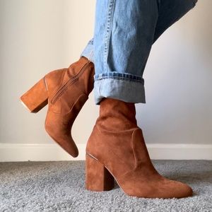 🤩SOLD🤩 Steve Madden Suede Cognac Bootie